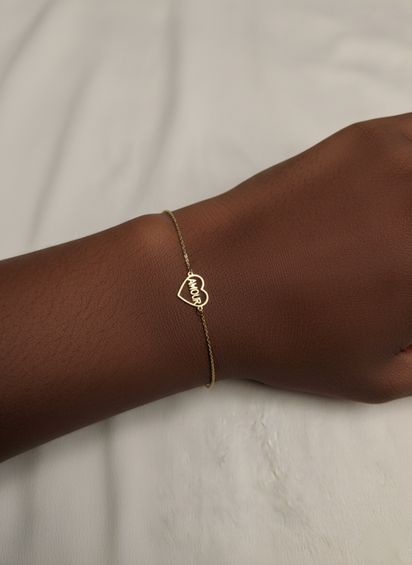 Bracelet-amour-dore Bracelet Cœur “Amour” – Acier Inoxydable Doré