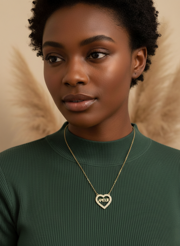 Collier Cœur “Amour” – Doré & Strass Étincelants