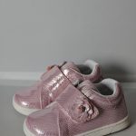 chaussures bébé rose basket